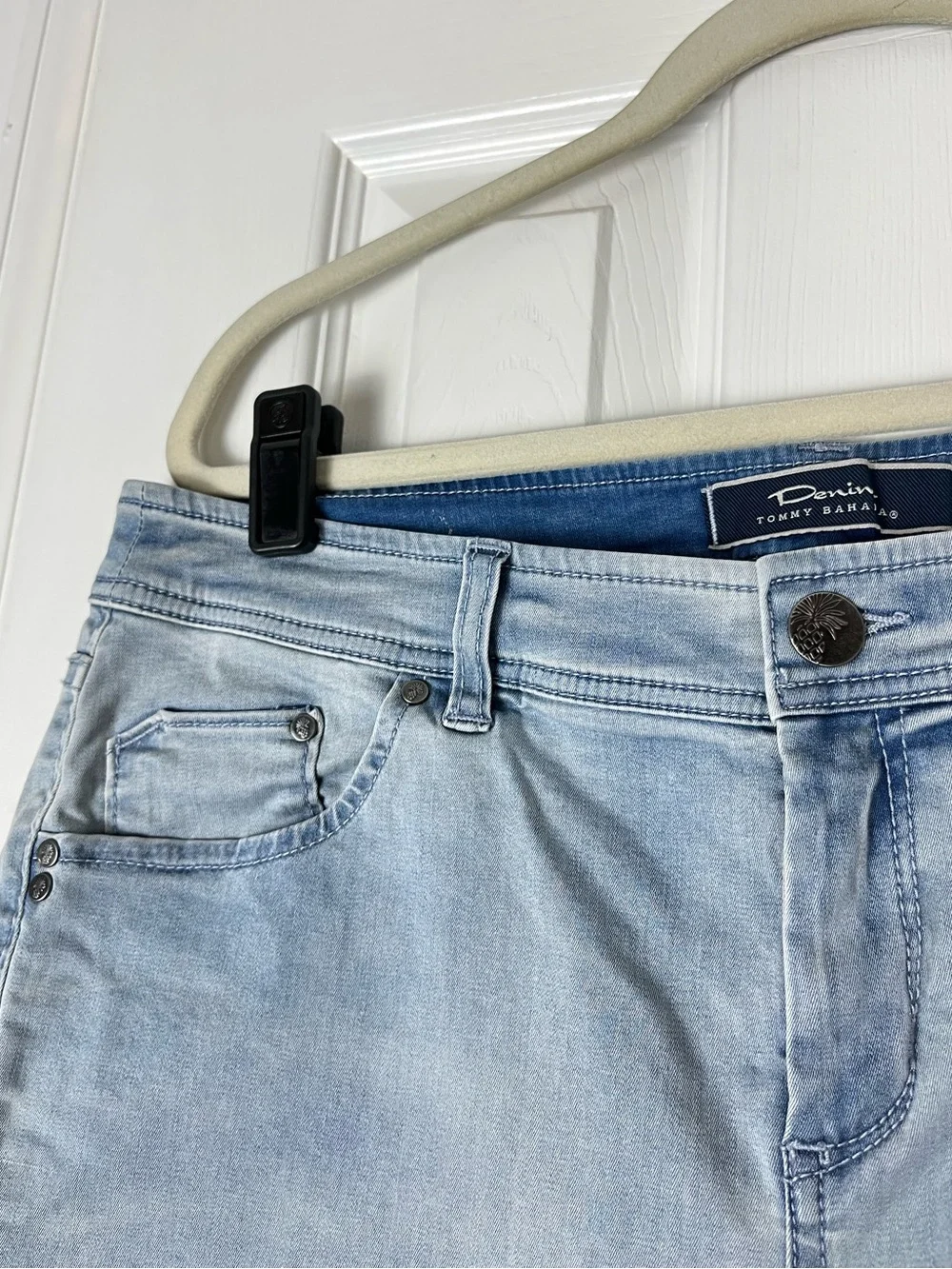 Tommy Bahama Denim Fade Away Wash Clam Digger Shorts Sz 14 Bermuda Modest